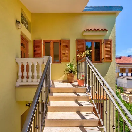 Irena Apartamento *