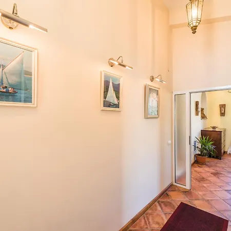 Irena Apartamento Selce