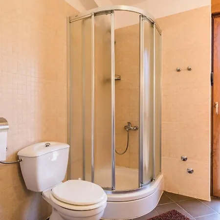 Irena Apartamento