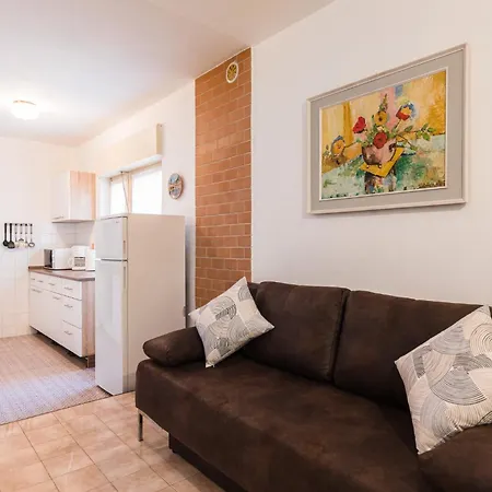 Irena شقة سيلتسي