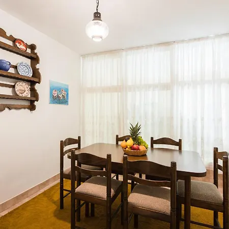 Irena Apartamento Selce